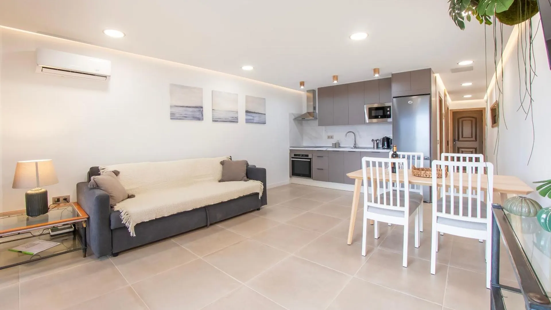 Holiday home Newly Renovated, Luxurious Apartment With A Heated Pool, 259 San Miguel de Abona
